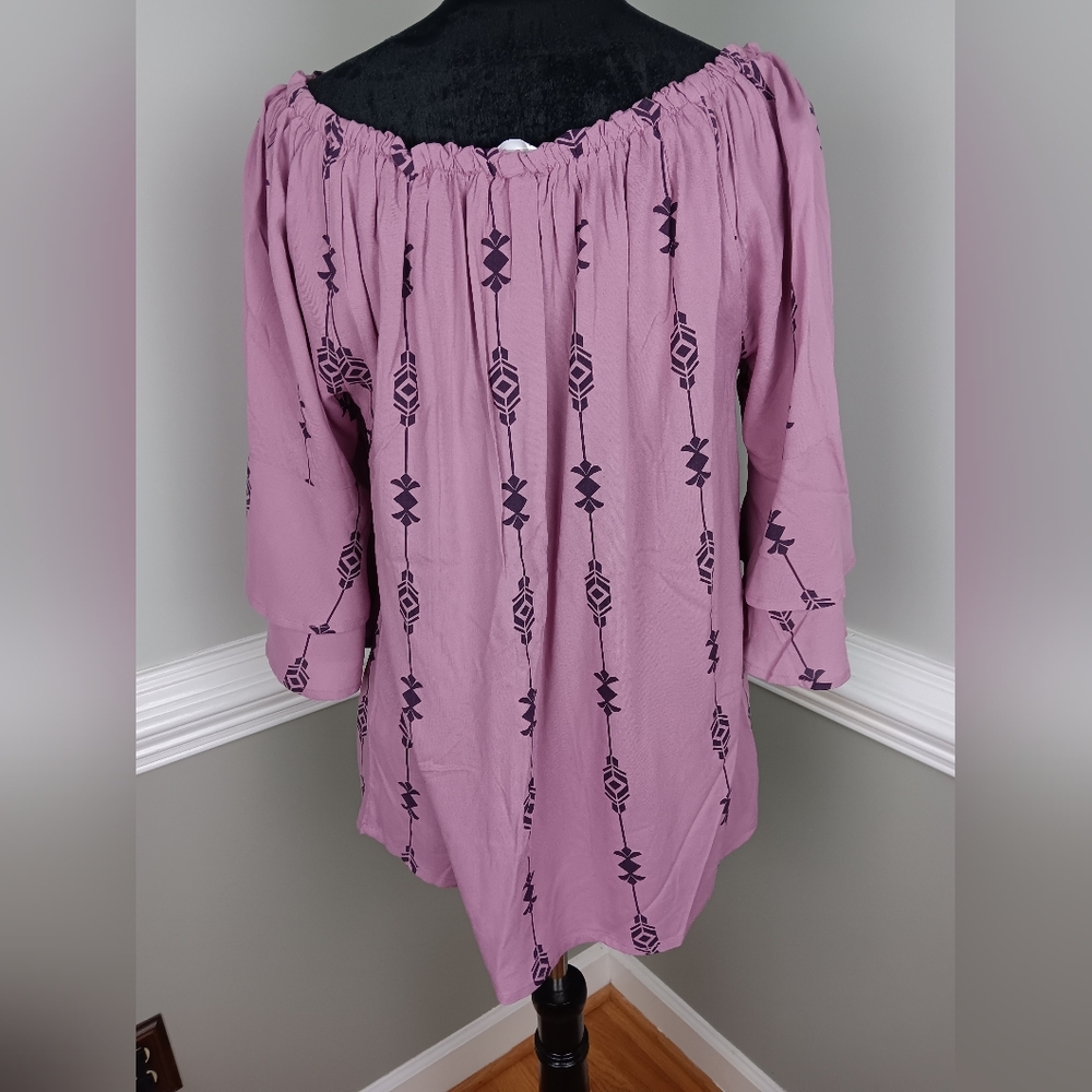 Venus mauve and black design, loose fitting blouse - Picture 2 of 4